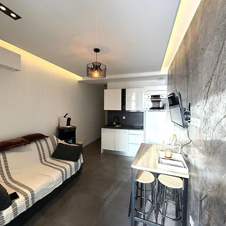 Appartement Magnifique Vue Mer - 2 Pieces Climatise Avec Terrasse A Cap Esterel