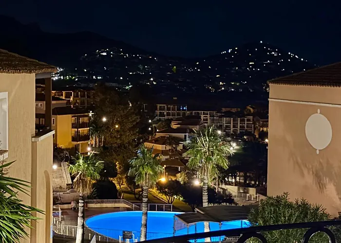 Appartement Magnifique Vue Mer - 2 Pieces Climatise Avec Terrasse A Cap Esterel *