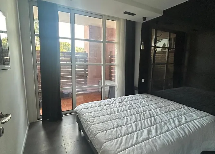 Magnifique Vue Mer - 2 Pieces Climatise Avec Terrasse A Cap Esterel